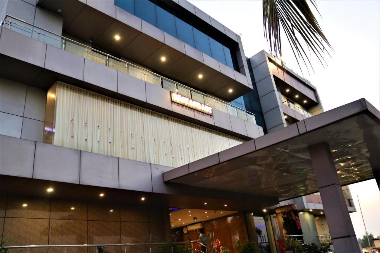 Hotel Vaishnavi Heights Aurangabad  Exterior photo