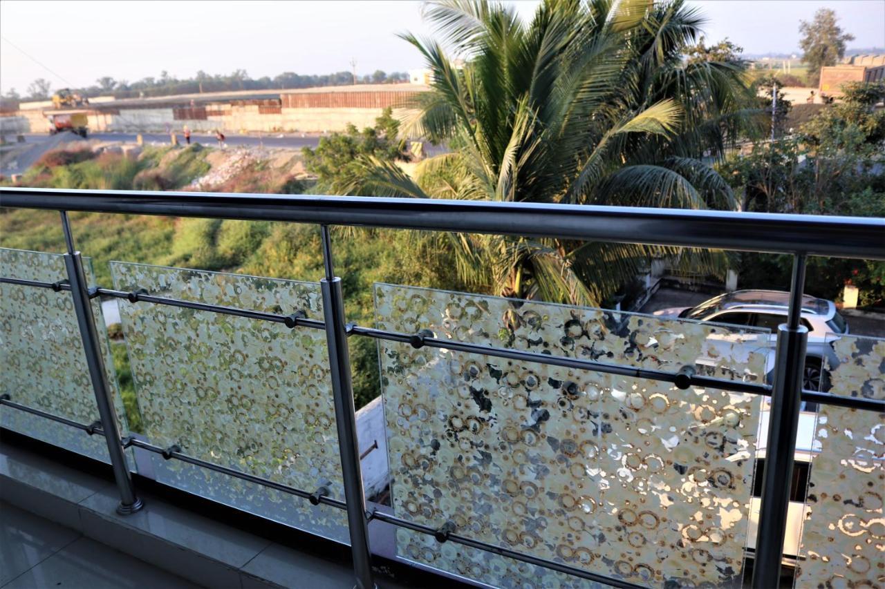 Hotel Vaishnavi Heights Aurangabad  Exterior photo